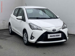 Toyota Yaris 1.5 i, 2.maj,�R, servis