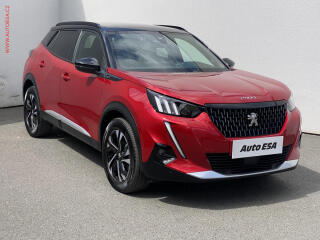Peugeot 2008 1.2 PT, GT, navi, kamera