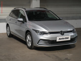 Volkswagen Golf 1.5 TSi, 2.maj,�R, LED, park