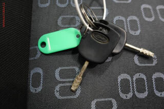 Ford Fiesta (2004) 1.3i, AC - náhled 18