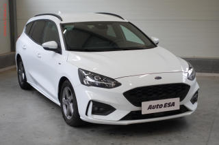 Ford Focus 2.0i, AT, navi, LED