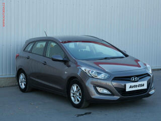 Hyundai i30 1.6 MPi, 2.maj,�R, AC, tempo