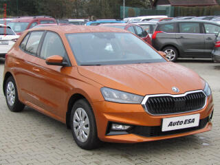 �koda Fabia 1.0MPi, LED, park.�idla