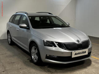 �koda Octavia 1.6 TDi, �R, AC, v�h�ev sed