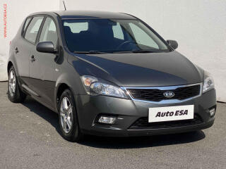 Kia Ceed 1.4i, �R, AC, temp.