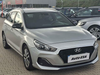 Hyundai i30 1.4 TGDi, 2.maj,�R, AC, tempo