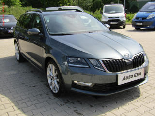 koda Octavia 2.0 TDi, DSG, navi, LED