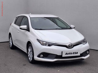 Toyota Auris 1.6 i, �R, navi, autoAC