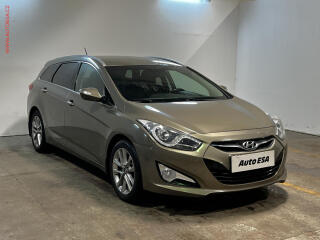 Hyundai i40 1.7 CRDI, LED, autoAC, temp