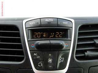 Renault Laguna (2009) 2.0dCi, ČR, STK2/27 - náhled 14