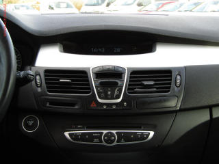 Renault Laguna (2009) 2.0dCi, ČR, STK2/27 - náhled 9