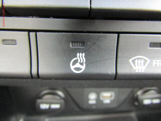 Audi A3 (2018) 1.6TDI, ČR, Sport, bixen - náhled 16