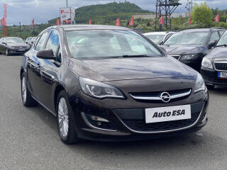 Opel Astra 2.0 TDCi, AC, navi, park