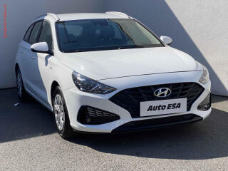 Hyundai i30 1.6 CRDi, 1.maj,�R, AC, park