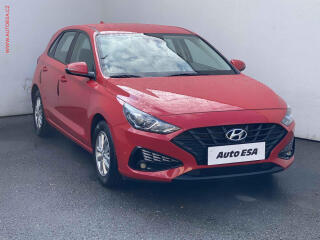 Hyundai i30 1.5i, �R, servis.kniha, AC