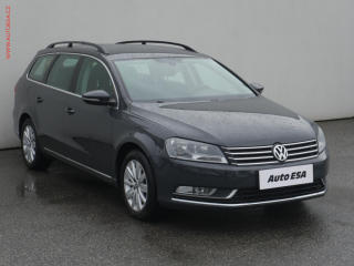 Volkswagen Passat 2.0 TDi, DSG, navi, park