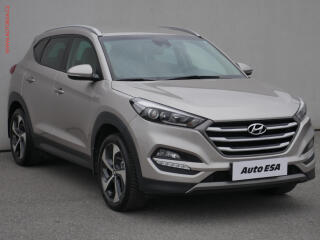 Hyundai Tucson 1.7 CRDi, �R, AC, v�h�ev sed.