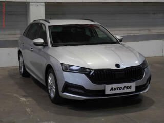 �koda Octavia 2.0TDi, 2.maj,�R, Ambition