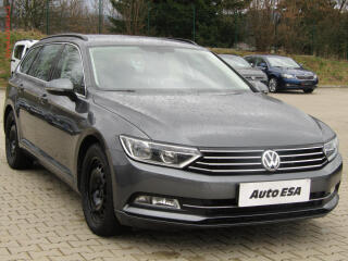 Volkswagen Passat 2.0 TDi, AC, temp