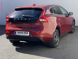 Volvo V40 2.0 D2, LED, kamera