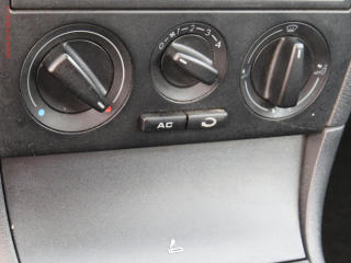 Škoda Octavia (2006) 1.6i, 2.maj,ČR, STK11/26 - náhled 14
