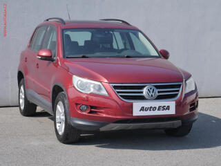 Volkswagen Tiguan 2.0 TSi 4x4, �R, DSG, bixen