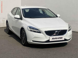 Volvo V40 2.0T2, Momentum