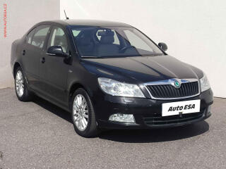 �koda Octavia 2.0 TDi, �R, Xenon, navi