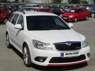 koda Octavia 2.0TDi, RS, DSG, xenon