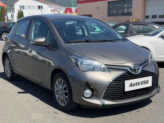 Toyota Yaris 1.3i, �R, AC, TZ