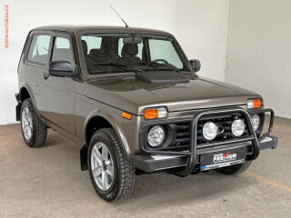 Lada Niva 1.7i 4x4, 1.maj,�R, AC