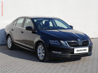 �koda Octavia 1.4 G-TEC, �R, LED, navi, AC