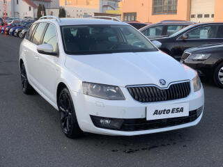 �koda Octavia 2.0TDi 4x4, �R, DSG, navi