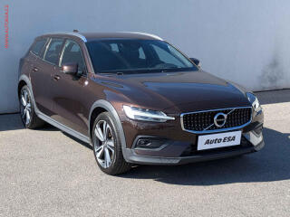 Volvo V60 2.0D 4x4, Cross Country, AT