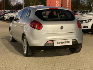 Fiat Bravo (2010) 1.4 16V, ČR, AC - náhled 6