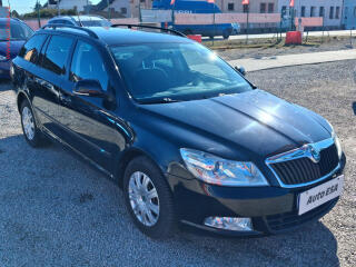 �koda Octavia 1.6 TDi, Ambition, v�h�ev sed