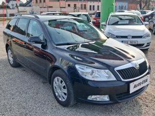 �koda Octavia 1.6 TDi, Ambition, v�h�ev sed