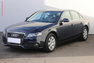 Chevrolet Captiva (2011) 2.2 VCDi 4x4 7míst, LTZ, kůže - náhled 3