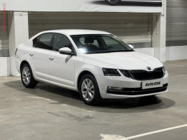 koda Octavia 1.4TSi, R, LED, navi