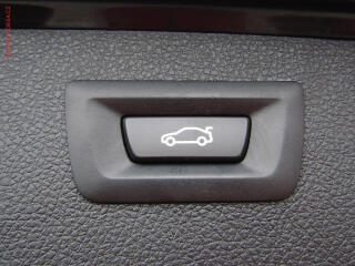 BMW Řada 3 (2014) 3.0 D 330d xDrive, AT. xenon - náhled 21