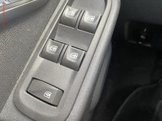 Dacia Duster (2014) 1.2 TCe, Prestige, park. - náhled 14