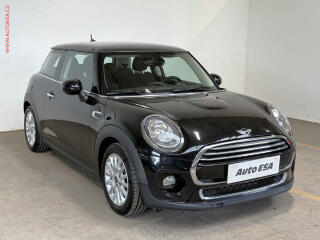Mini Cooper 1.5i, K��e, navi, +ALU