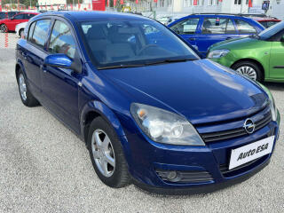 Opel Astra 1.4i, AC, ta�n�