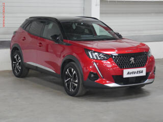 Peugeot 2008 1.2PT, GT, LED
