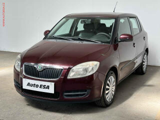 �koda Fabia 1.6i, servis.kniha