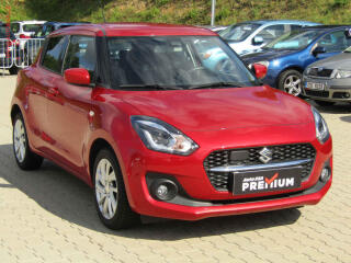 Suzuki Swift 1.2i, 1.maj,�R, v tov�rn�