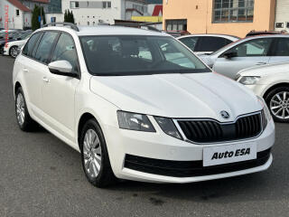 �koda Octavia 1.6 TDi, �R, Ambition, AC