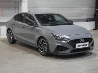 Hyundai i30 1.5i, AT