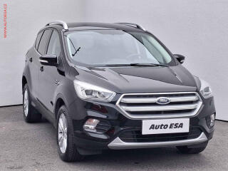 Ford Kuga 1.5EB, AC, v�h�ev sed.