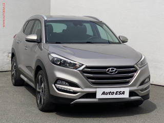 Hyundai Tucson 1.7 CRDi, Navi, kamera
